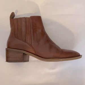 Crown Vintage Camel Brown Genuine Leather Pointed Toe Chelsea Ankle Boots EUC